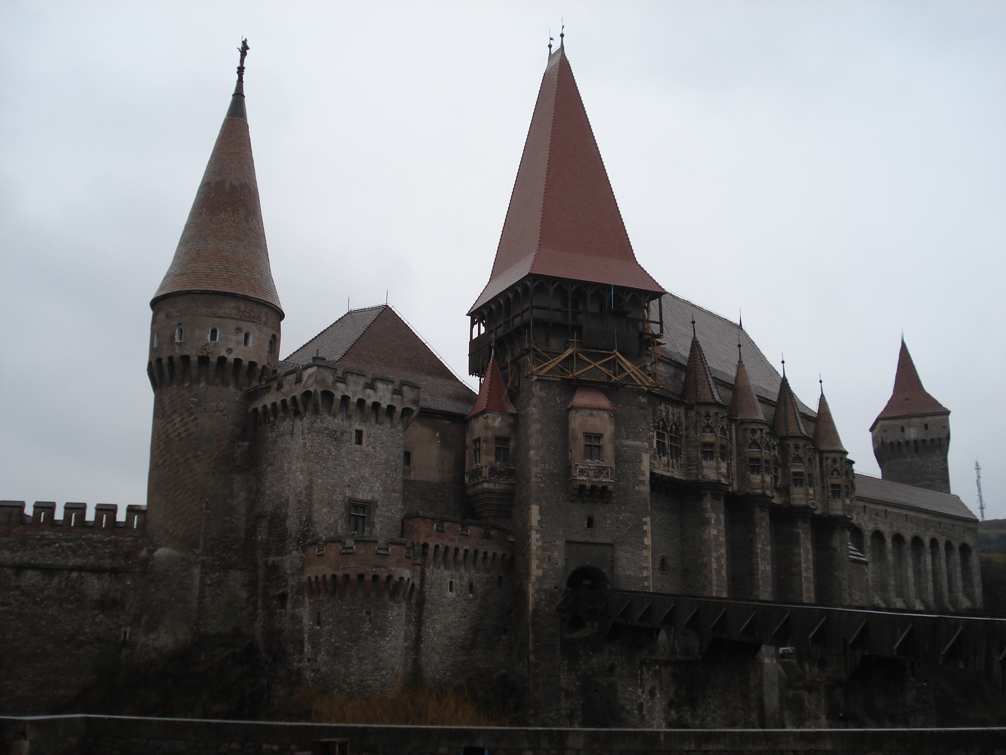 hundoara castle
